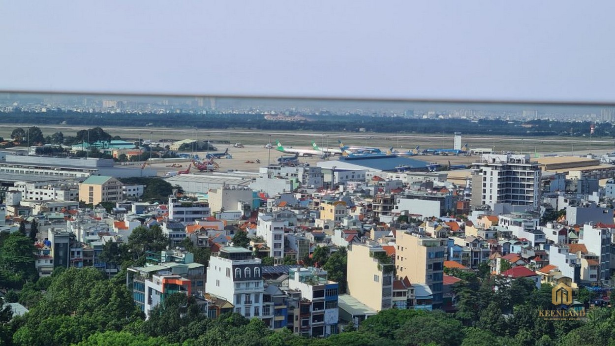 View nhìn ra sân bay Tân Sơn Nhất từ căn hộ Park Legend