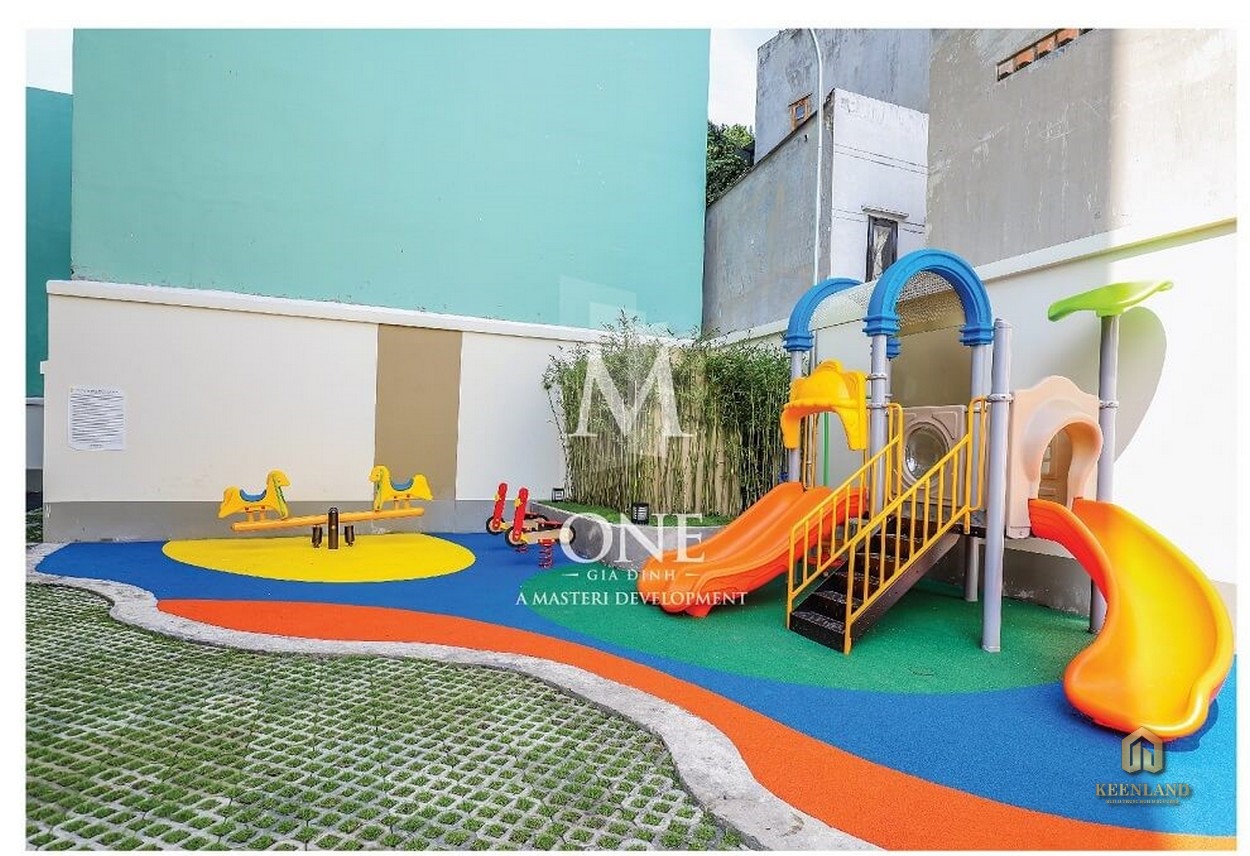 Sân vui chơi trẻ em ngoài trời tại căn hộ M-one Gia Định