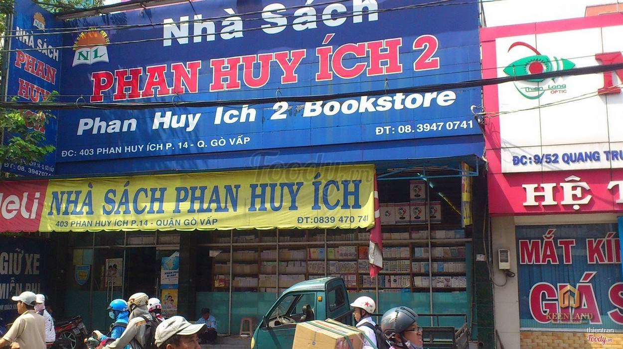 Nhà sách Phan Huy Ích
